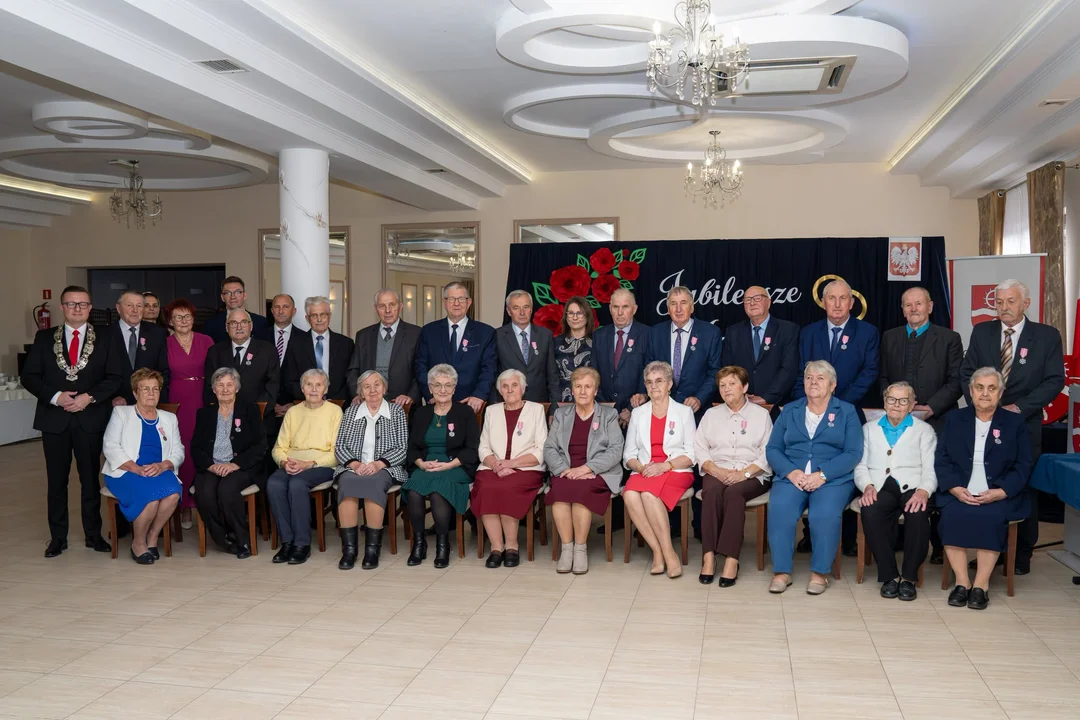 Miłość na całe życie. 17 par z gminy Trojanów świętowało niezwykłe jubileusze - Zdjęcie główne