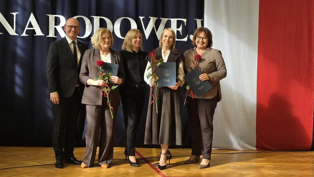 Gminny Dzień Edukacji Narodowej w Wilkowyi. Były występy i słowa wdzięczności - Zdjęcie główne