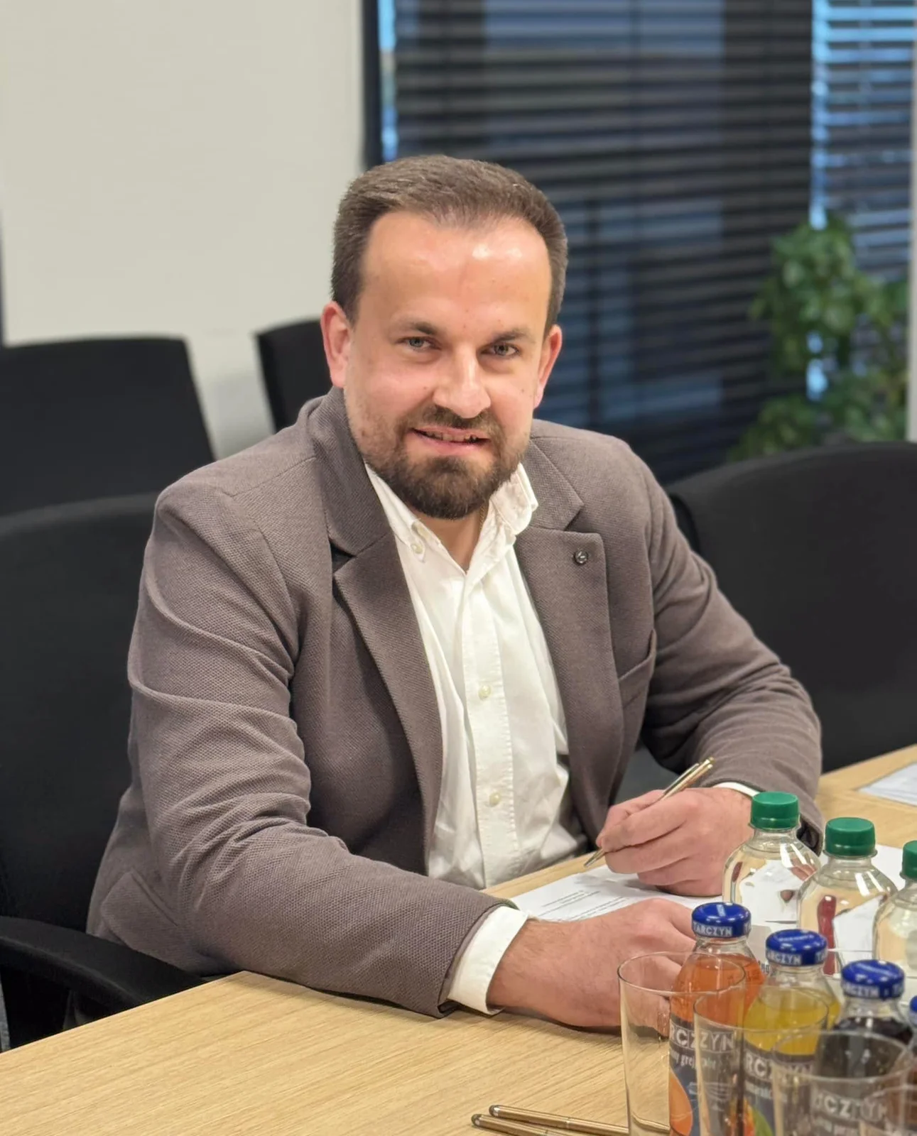 Nowa jezdnia i chodniki w Żelechowie. Podpisano umowę na przebudowę ul. Traugutta – zdjęcie 1