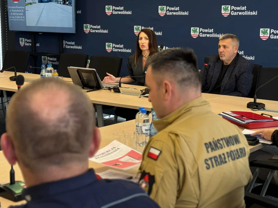 Bezpieczeństwo uczniów na pierwszym planie. Spotkanie w starostwie w Garwolinie